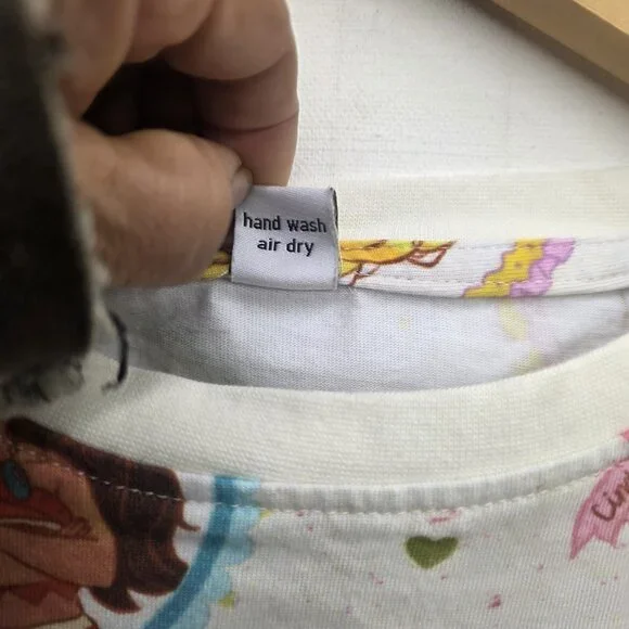 Wild Rich T-Shirt Adult Size Medium disney princesses - Picture 5 of 10